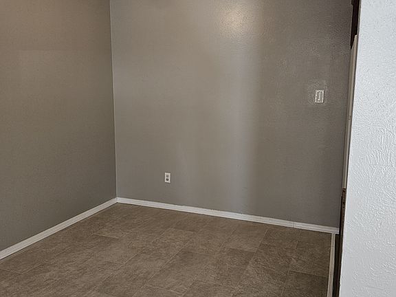 2nd image of 108 Love St #K7
