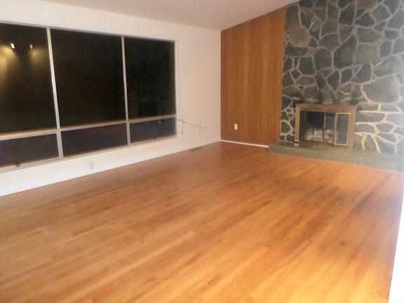 3rd image of 2619 153rd Ave SE