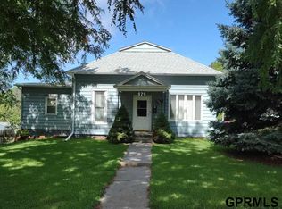 923 D St, Fairbury, NE 68352 | MLS #22411699 | Zillow