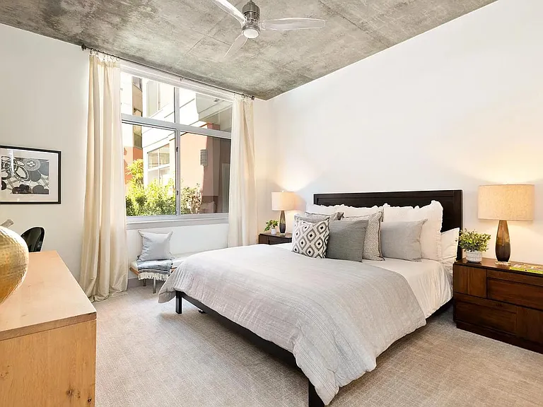840 Green St #129 — Photo 13