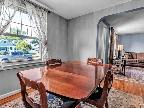 2nd image of 43 Briarhurst Dr