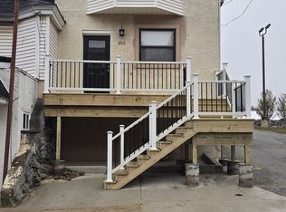 203 S Forrest Ave #6, Norristown, PA 19403