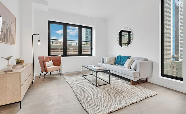Rented by Bravado Real Estate LLC | media 21