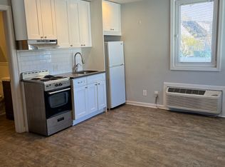 41 S Clinton Ave APT 5, Bay Shore, NY 11706