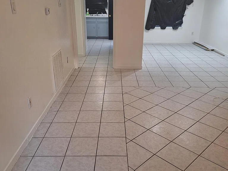 7900 Westheimer Rd #127 — Photo 6