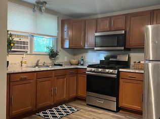 629 Clinton St #2, Lockport, IL 60441