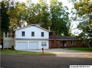 2908 Hester Ln NW, Huntsville, AL 35810