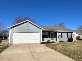 312 Jana Dr, Florissant, MO