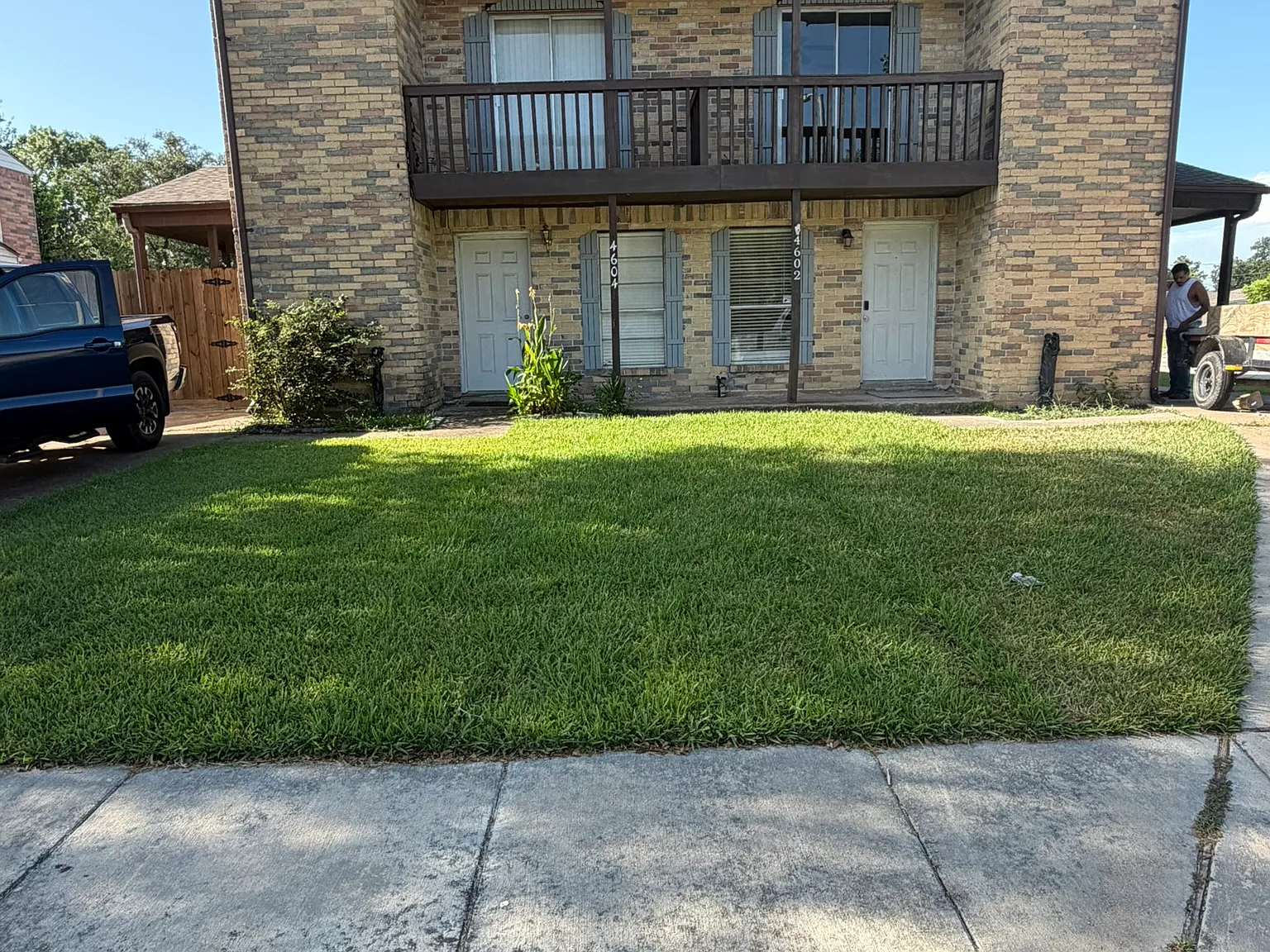 2 bed, 1.5 bath, 1500 sqft, $1,600 — Photo 2