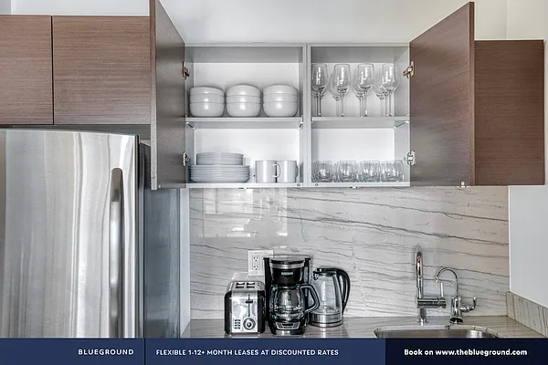 Rented by The Blueground | media 10