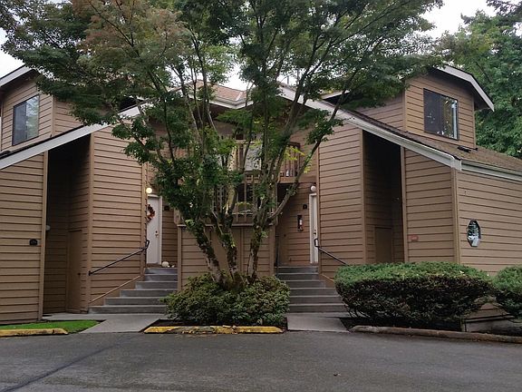 3rd image of 17905 140th Ln NE APT 117