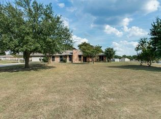 706 Little Creek Trl, Red Oak, TX 75154