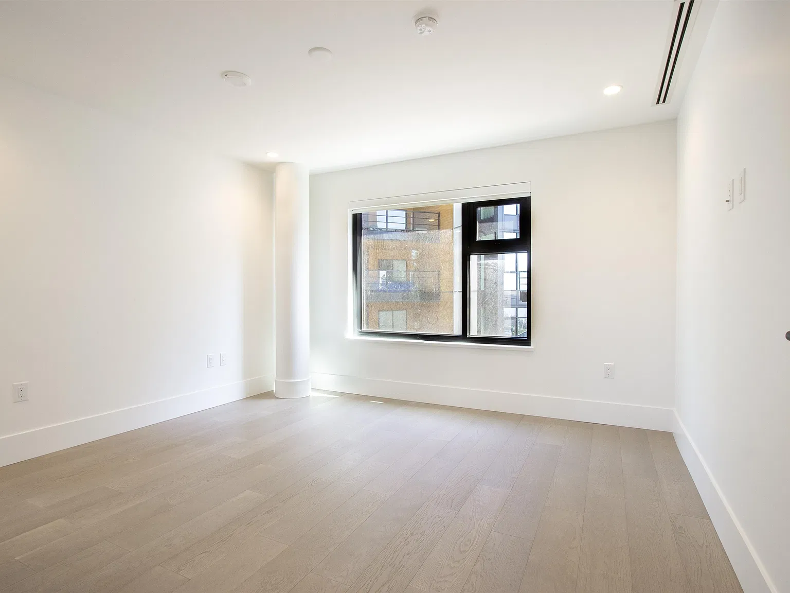 2 bed, 1500 sqft, $5,795 — Photo 4
