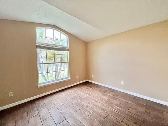 3rd image of 55 Frisco Ct
