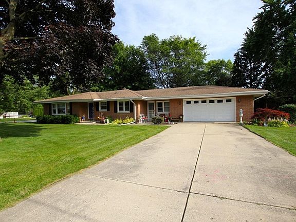 2nd image of 3015 W Edgerton Ave