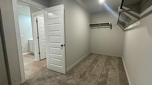 4th image of 10217 NW 28th St