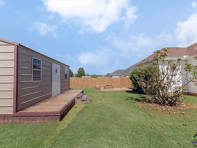 208 Stirling Bridge Dr — Photo 23