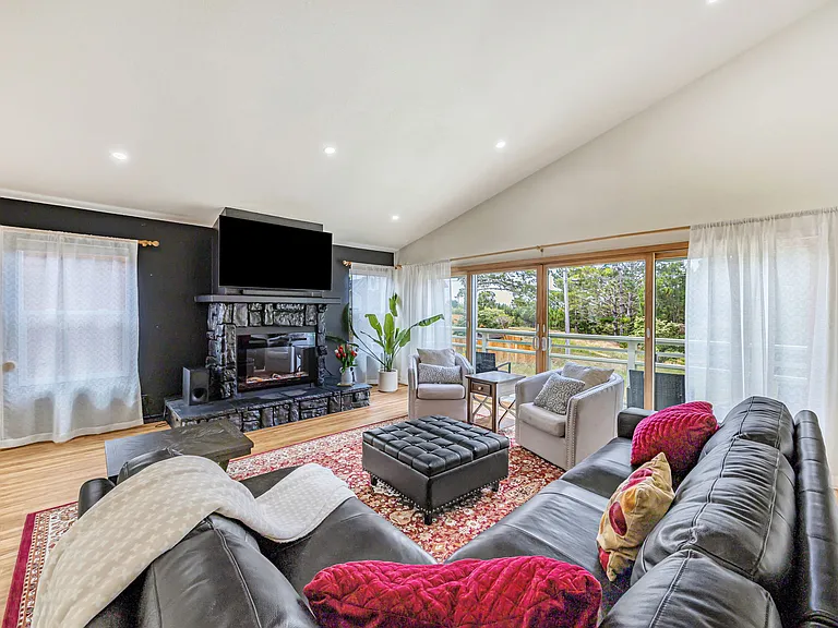 Madrona Ave — Photo 1