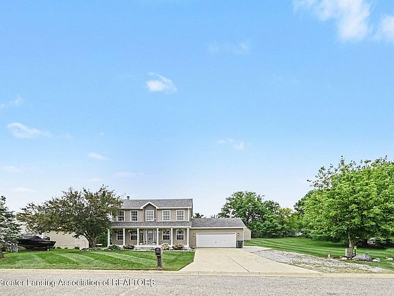 3rd image of 708 W Windward Way
