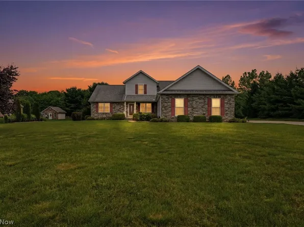 4901 Roscommon Dr, Brunswick, OH 44212