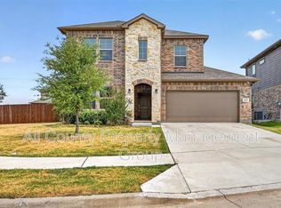 1005 Chaplin Dr, Justin, TX 76247