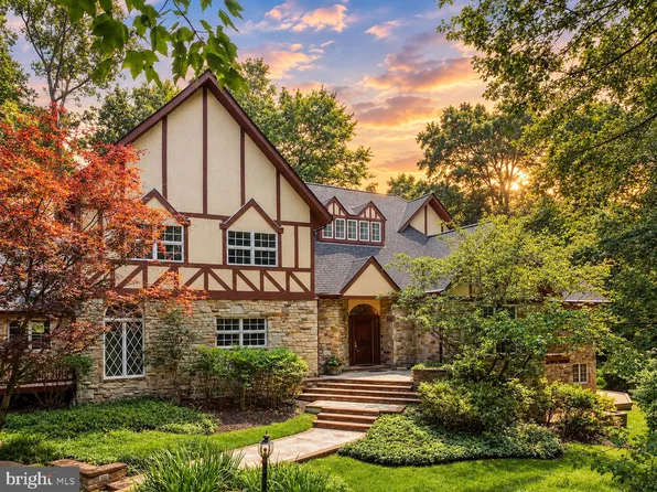 2 Roland Ct, Towson, MD 21204