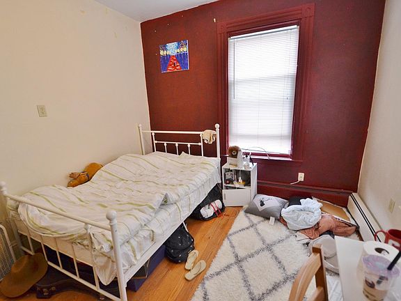 4th image of 35 Brookline St APT 12B