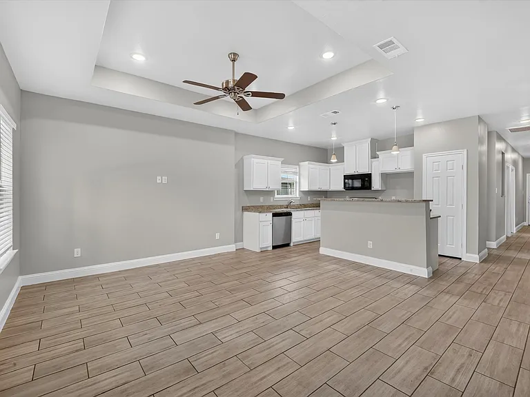 3205 Bois D Arc St — Photo 6
