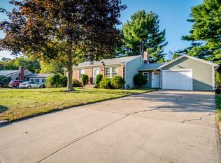444 Knollwood Dr, Woonsocket, RI 02895