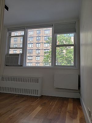 1st image of 200 E 30th St APT 5E