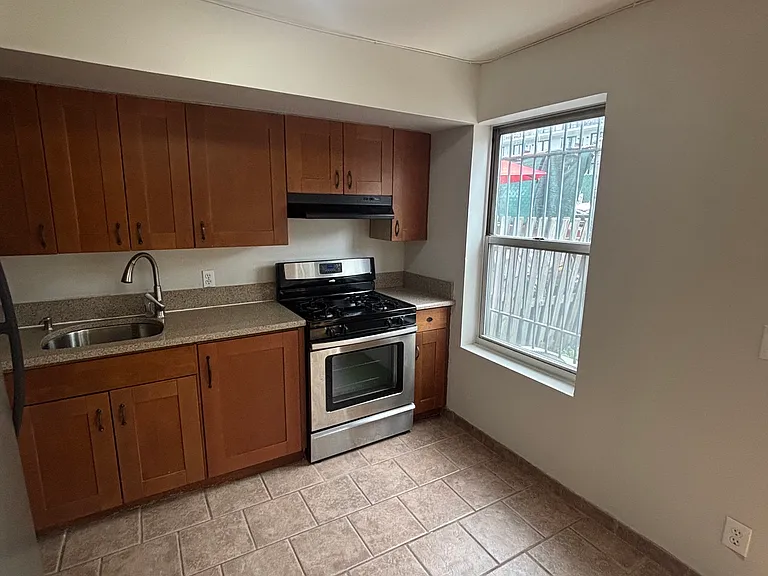 319 Grand Ave #347B — Photo 4