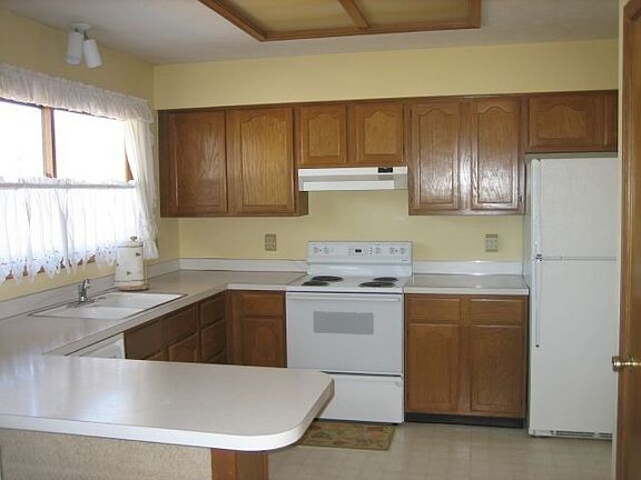 Before paint & new appliance