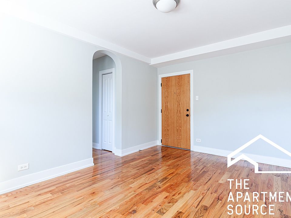 1st image of 556 W Arlington Pl #710