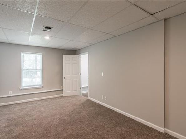 108 Longview Dr