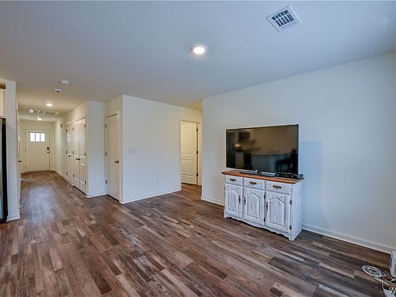 5th image of 4415 Cottonwood Ct