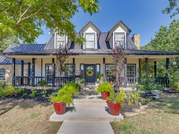 1129 Crazy Horse Trl, Burleson, TX 76028
