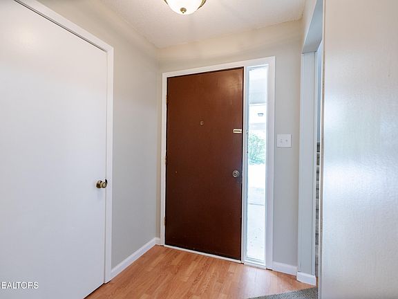 4th image of 8705 Olde Colony Trl APT 28