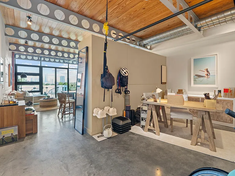 1401 Eva St #402 — Photo 10