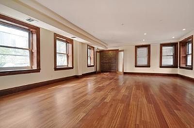 2nd image of 225 W 49th St