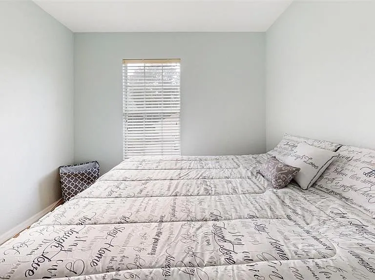 112 Cypress Pointe Ct — Photo 30