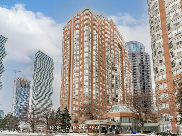 335 Webb Dr #1511, Mississauga, ON L5B 4A1