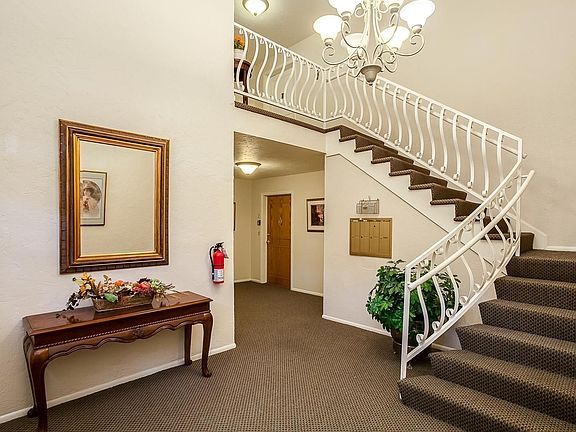5th image of 3511 S Hillcrest Dr APT 4