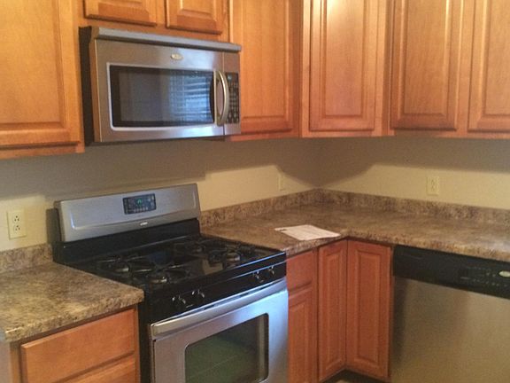 2nd image of 115 NW End Blvd