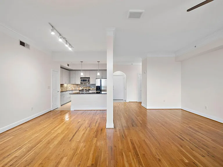 3333 Allen Pkwy #1403 — Photo 17