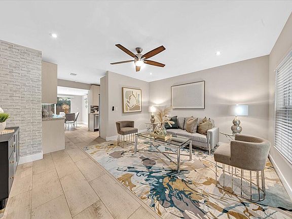 2nd image of 1835 Park Lane