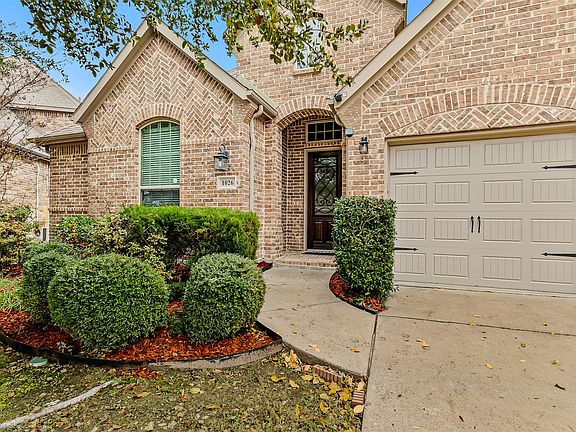 4th image of 1026 Longhill Way