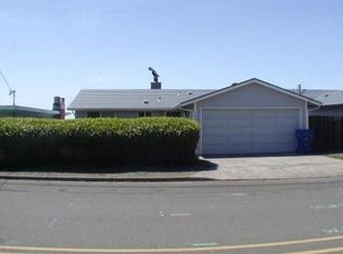 3835 NW Jetty Ave, Lincoln City, OR
