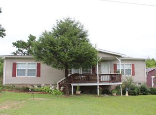 1447 Pearl Hinds Rd, Jamestown, TN 38556