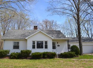 8 Park Ln, Centralia, IL 62801