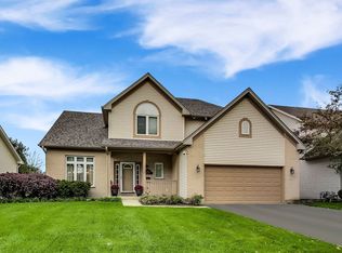 377 Gilbert Dr, Wood Dale, IL 60191